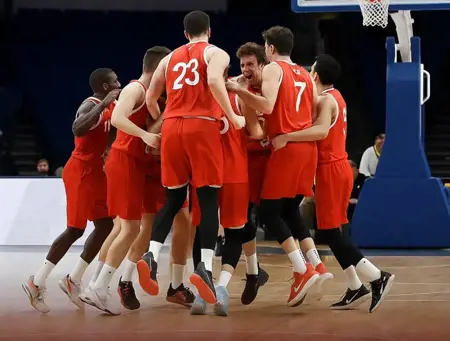 المنتخب التركي يحقق فوزه الرابع في كأس أمم أوروبا المنتخب التركي يحقق فوزه الرابع في كأس أمم أوروبا