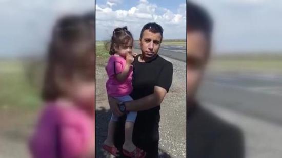 عائلة تركية تنسى ابنتها "3 سنوات" عند أحد الاستراحات في ديار بكر