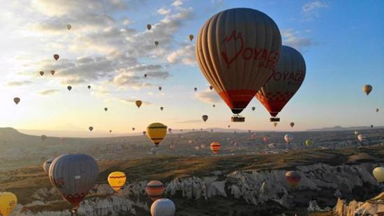 البالونات التركية تغزو الأسواق العالمية: تصدير 42 بالونًا إلى 11 دولة البالونات التركية تغزو الأسواق العالمية: تصدير 42 بالونًا إلى 11 دولة
