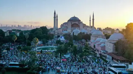 أجمل مظاهر بهجة عيد الأضحى في تركيا.. الأتراك يحتفلون على طريقتهم الخاصة أجمل مظاهر بهجة عيد الأضحى في تركيا.. الأتراك يحتفلون على طريقتهم الخاصة