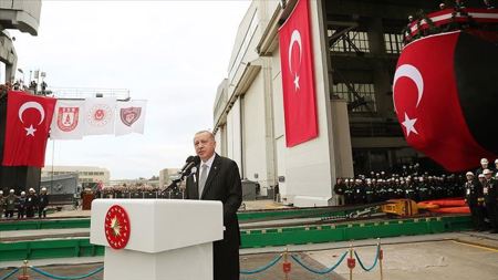 أردوغان: سنطلق غواصة جديدة كل عام بدء من 2022