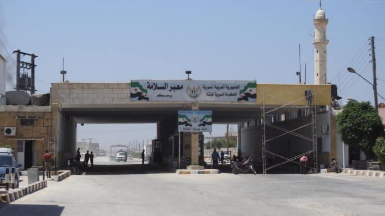 الجيش التركي يرسل تعزيزات عسكرية كبيرة  إلى مدينة ادلب.