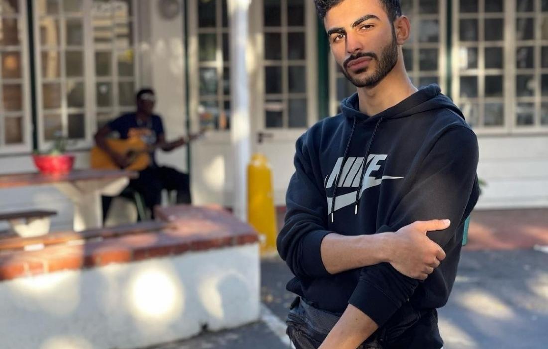 بعد إصابتها في قصف لنظام بشار الأسد، طفلة سورية ترى النور مجددا بعد تطوع فريق طبي تركي بعلاجها في مدينة هطاي.